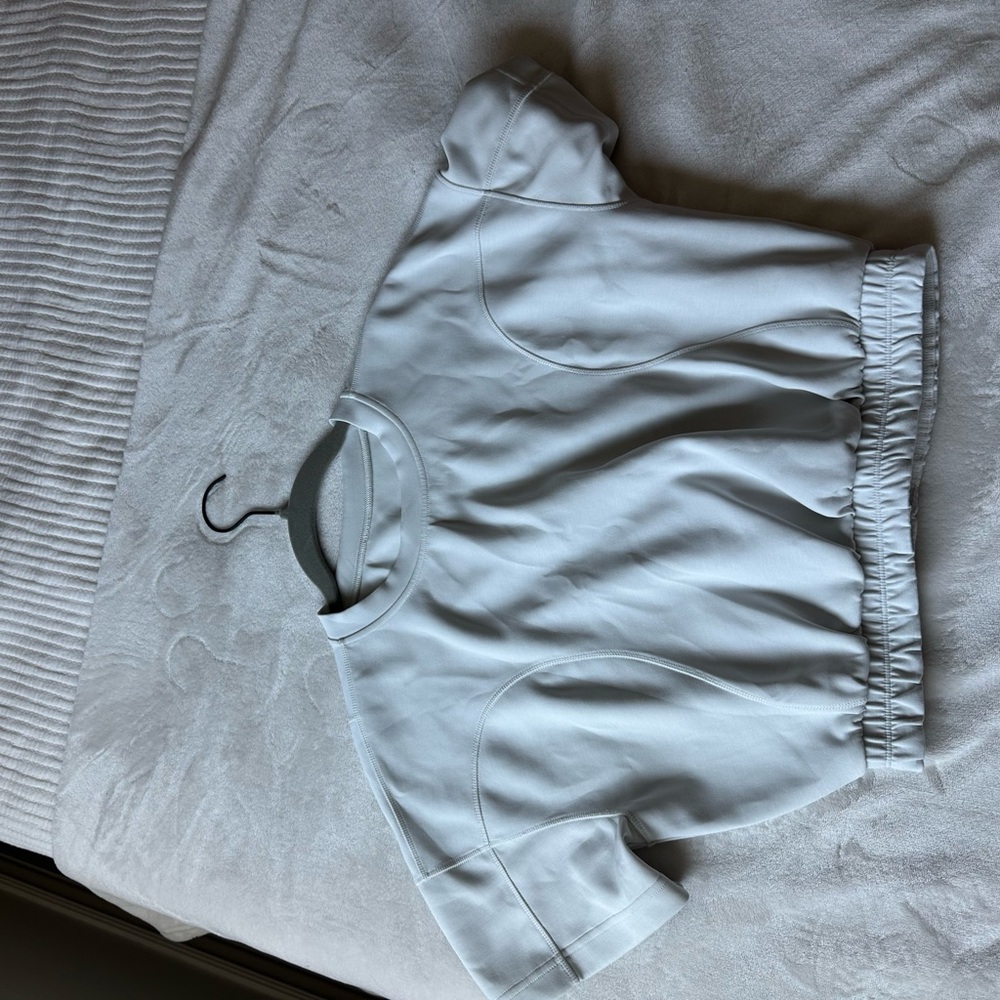 Lululemon White T-Shirt